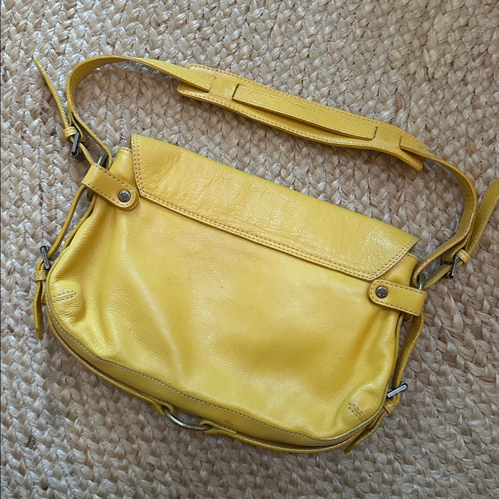 Leather shoulder bag - Picture 4 of 9